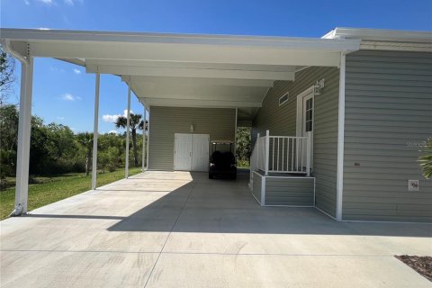 Apartment in Lake Suzy, Florida 3 bedrooms, 135.27 sq.m. № 1722566 - photo 3