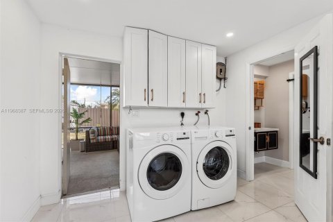 House in Lake Worth, Florida 3 bedrooms № 2031789 - photo 22