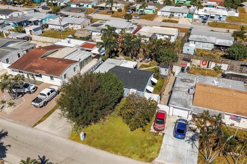 House in Lake Worth, Florida 3 bedrooms № 2031789 - photo 30