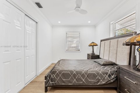 House in Lake Worth, Florida 3 bedrooms № 2031789 - photo 13