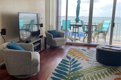 Copropriété à louer à Saint Petersburg, Floride: 2 chambres, 116.59 m2 № 2122852 - photo 2