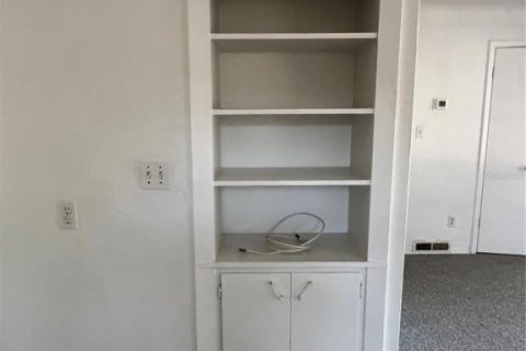 Снять в аренду квартиру в Галфпорта, Флорида 4 комнаты, 74.32м2, № 1760130 - фото 10
