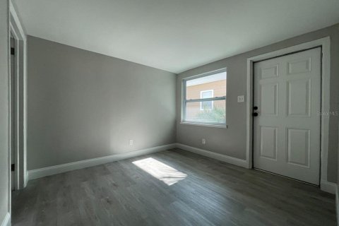 Apartamento en alquiler en Tampa, Florida, 1 dormitorio, 35.77 m2 № 1769437 - foto 2