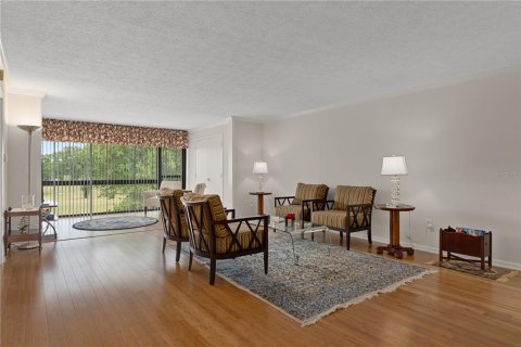 Condo in Homosassa, Florida, 2 bedrooms № 2101916 - photo 7