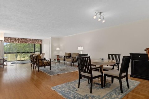 Condo in Homosassa, Florida, 2 bedrooms № 2101916 - photo 21