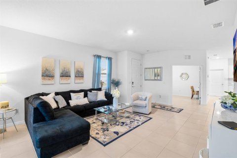 Villa ou maison à vendre à Wesley Chapel, Floride: 3 chambres, 147.44 m2 № 2408031 - photo 8