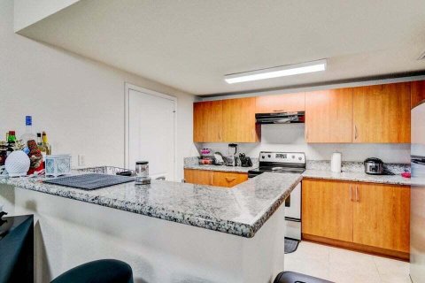 Apartamento en alquiler en Port St. Lucie, Florida, 1 dormitorio, 69.86 m2 № 2078378 - foto 6