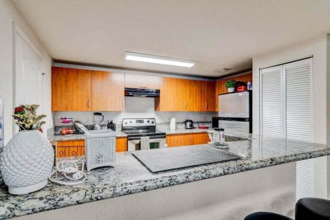 Apartamento en alquiler en Port St. Lucie, Florida, 1 dormitorio, 69.86 m2 № 2078378 - foto 5