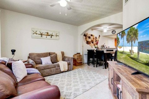 Apartamento en alquiler en Port St. Lucie, Florida, 1 dormitorio, 69.86 m2 № 2078378 - foto 2