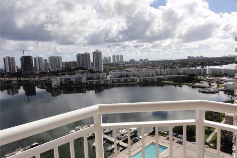 Condo in Aventura, Florida, 1 bedroom  № 2082061 - photo 9