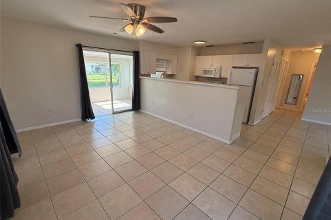Villa ou maison à vendre à Port Charlotte, Floride: 1 chambre, 80.36 m2 № 2094030 - photo 2