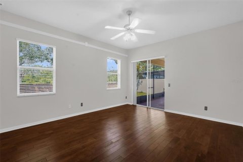 House in Orlando, Florida 4 bedrooms, 234.39 sq.m. № 2110948 - photo 21