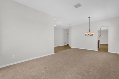 House in Orlando, Florida 4 bedrooms, 234.39 sq.m. № 2110948 - photo 7