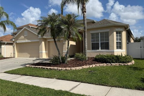 House in Orlando, Florida 4 bedrooms, 234.39 sq.m. № 2110948