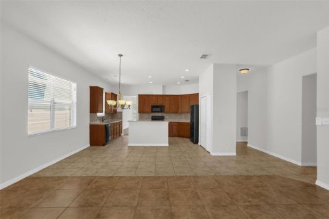 House in Orlando, Florida 4 bedrooms, 234.39 sq.m. № 2110948 - photo 9