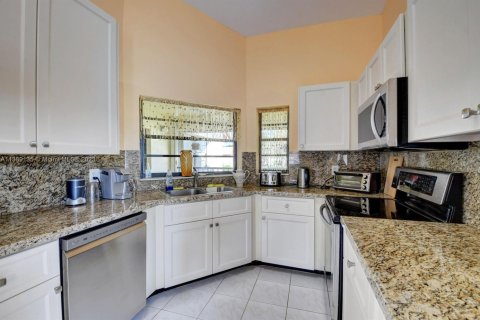 Condominio en venta en Boynton Beach, Florida, 2 dormitorios, 124.02 m2 № 1875348 - foto 2