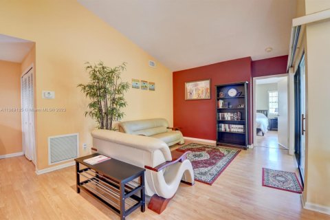 Condominio en venta en Boynton Beach, Florida, 2 dormitorios, 124.02 m2 № 1875348 - foto 5