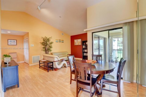 Condominio en venta en Boynton Beach, Florida, 2 dormitorios, 124.02 m2 № 1875348 - foto 10