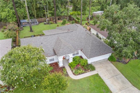 House in Gainesville, Florida 4 bedrooms, 189.99 sq.m. № 1844250 - photo 3