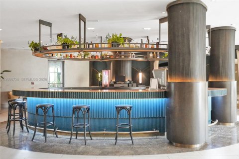 Condo in Miami Beach, Florida, 2 bedrooms  № 2064797 - photo 9