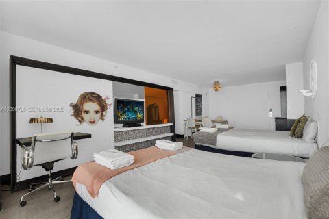 Condo in Miami Beach, Florida, 2 bedrooms  № 2064797 - photo 24