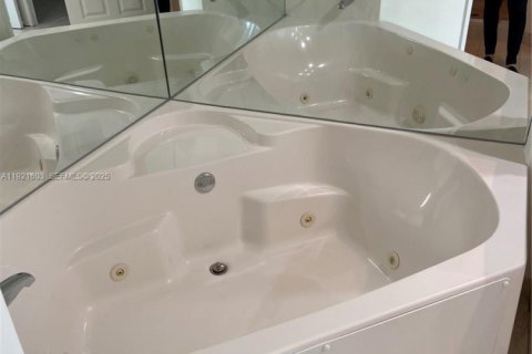 Купить кондоминиум в Авентура, Флорида 2 спальни, 149.57м2, № 1990054 - фото 12