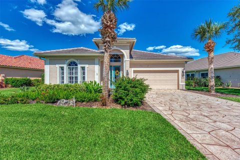 House in Port Charlotte, Florida 2 bedrooms, 167.22 sq.m. № 2403370 - photo 3