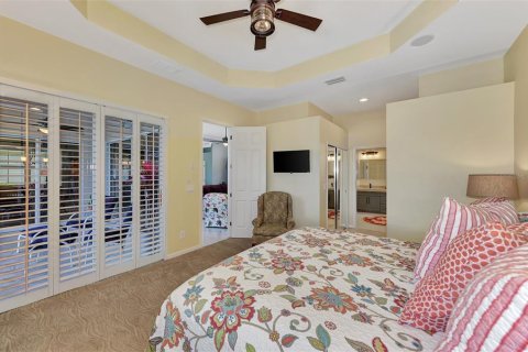 House in Port Charlotte, Florida 2 bedrooms, 167.22 sq.m. № 2403370 - photo 28