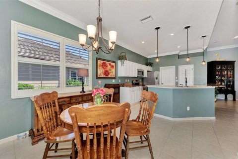 House in Port Charlotte, Florida 2 bedrooms, 167.22 sq.m. № 2403370 - photo 23