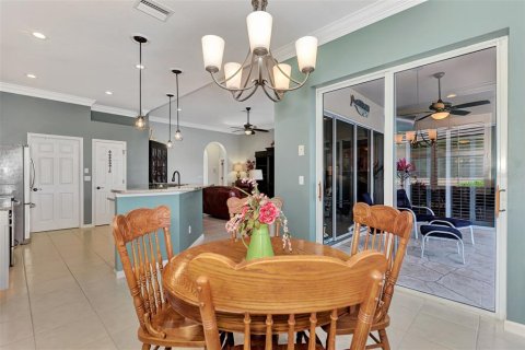 House in Port Charlotte, Florida 2 bedrooms, 167.22 sq.m. № 2403370 - photo 24