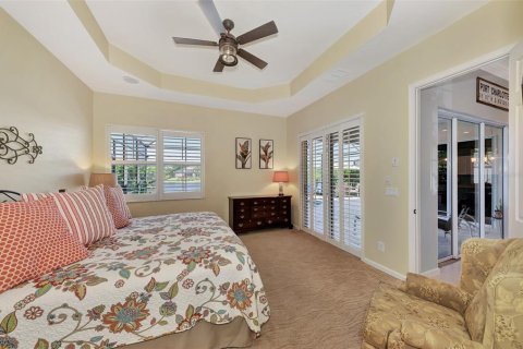 House in Port Charlotte, Florida 2 bedrooms, 167.22 sq.m. № 2403370 - photo 26