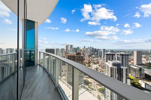 Condominio en venta en Miami, Florida, 4 dormitorios, 307.69 m2 № 2035461 - foto 18