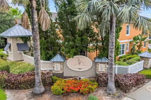 Copropriété à vendre à Tampa, Floride: 2 chambres, 117.43 m2 № 1913307 - photo 2