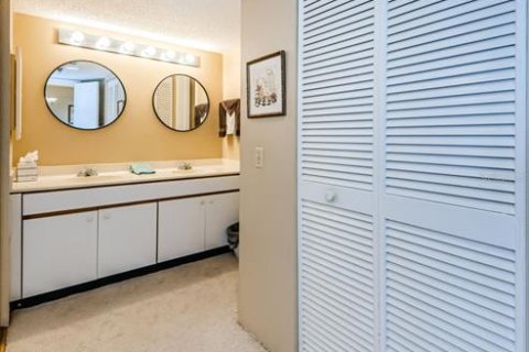 Condo in Hudson, Florida, 2 bedrooms  № 2391498 - photo 24