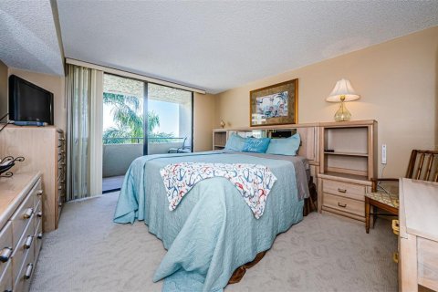 Condo in Hudson, Florida, 2 bedrooms  № 2391498 - photo 21