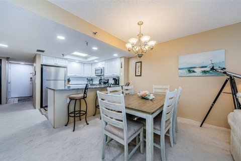 Condo in Hudson, Florida, 2 bedrooms  № 2391498 - photo 14