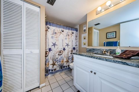 Condo in Hudson, Florida, 2 bedrooms  № 2391498 - photo 26