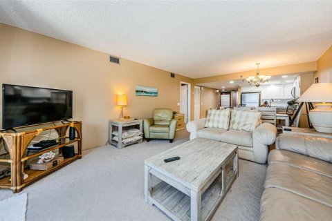 Condo in Hudson, Florida, 2 bedrooms  № 2391498 - photo 13