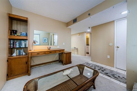 Condo in Hudson, Florida, 2 bedrooms  № 2391498 - photo 29