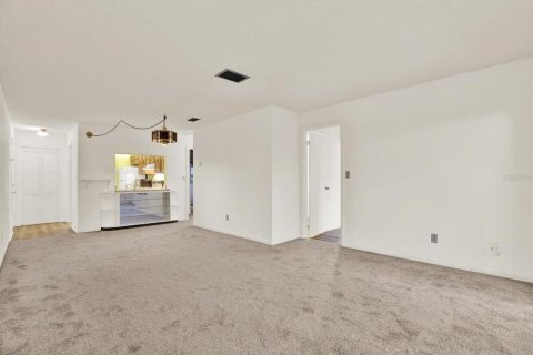 Villa ou maison à vendre à Largo, Floride: 2 chambres, 87.79 m2 № 1782793 - photo 3