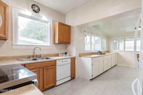 Villa ou maison à vendre à Ormond Beach, Floride: 3 chambres, 154.96 m2 № 1904109 - photo 15