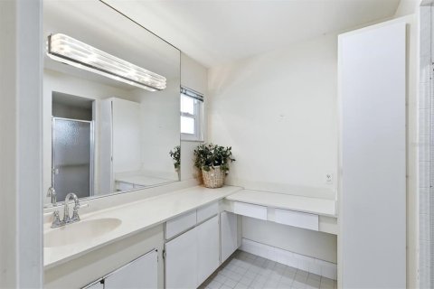 Купить кондоминиум в Сарасота, Флорида 8 комнат, 166.67м2, № 2209577 - фото 20