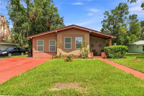 House in Orlando, Florida 3 bedrooms, 138.98 sq.m. № 2306083