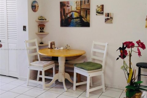 Copropriété à vendre à Miami, Floride: 1 chambre, 58.71 m2 № 1921885 - photo 8