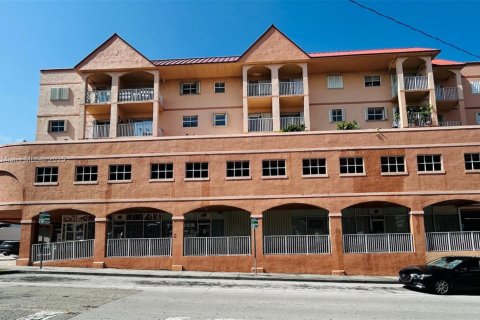 Copropriété à vendre à Miami, Floride: 1 chambre, 58.71 m2 № 1921885 - photo 3