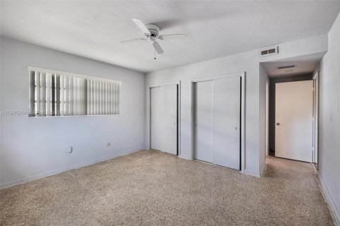 Купить виллу или дом в Корал-Гейблс, Флорида 3 спальни, 179.77м2, № 2044873 - фото 11