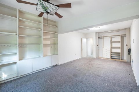 Купить виллу или дом в Корал-Гейблс, Флорида 3 спальни, 179.77м2, № 2044873 - фото 13