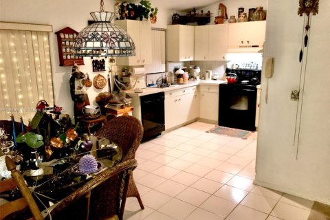 House in Loxahatchee Groves, Florida 3 bedrooms, 137.22 sq.m. № 2082170 - photo 10
