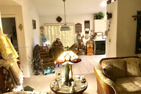 House in Loxahatchee Groves, Florida 3 bedrooms, 137.22 sq.m. № 2082170 - photo 5
