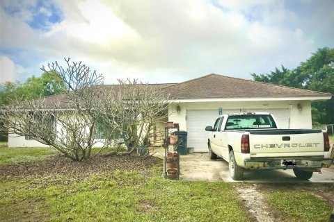 House in Loxahatchee Groves, Florida 3 bedrooms, 137.22 sq.m. № 2082170